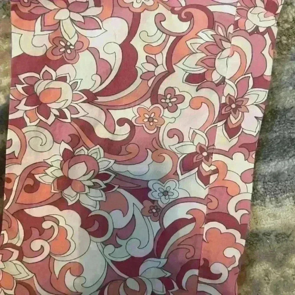 Capris and Top - Picture 3 of 6